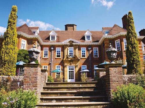 Barnett Hill - Selected hotel in Guildford, United Kingdom