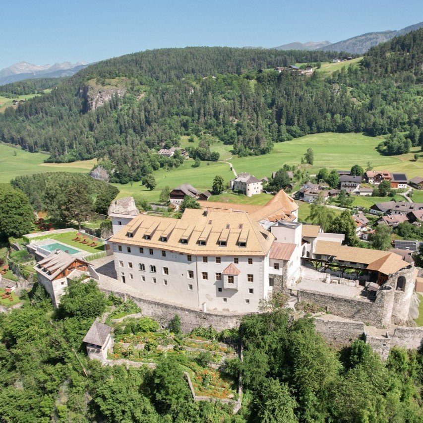 Castel Badia - Selected hotel in San Lorenzo, Italy