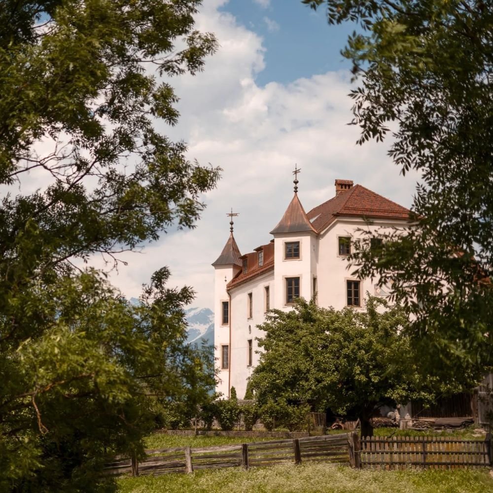 Castel Maurn - Selected hotel in San Lorenzo, Italy