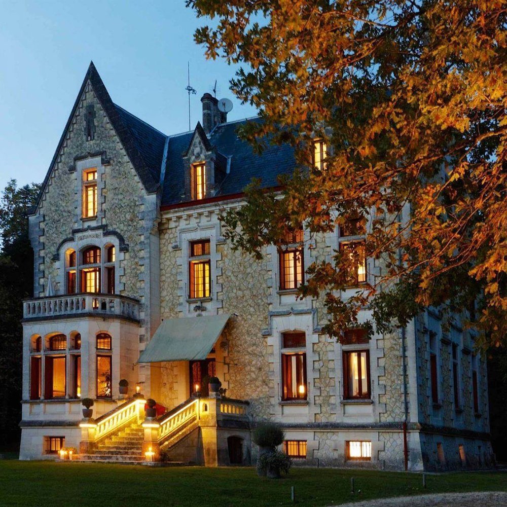 Château la Thuilière - Selected hotel in Saint-Front-de-Pradoux, France