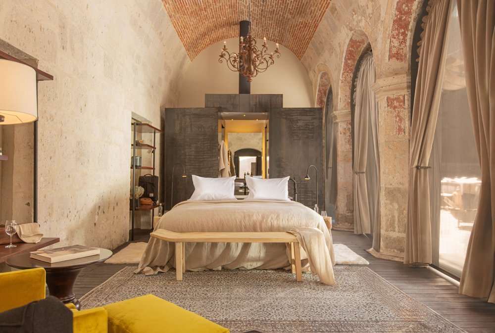 Cirqa - Two-Keys hotel in City of Arequipa, Peru