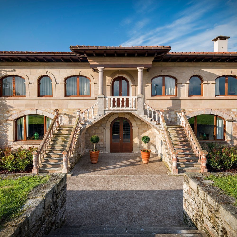 CoolRooms Palacio de Luces - One-Keys hotel in Luces, Spain