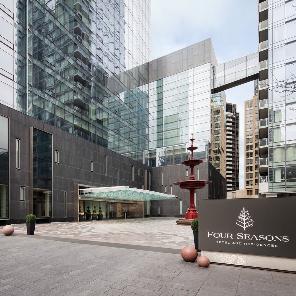 Four Seasons Hotel Toronto - Two-Keys hotel in Toronto, Canada