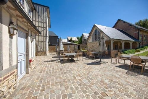 Hôtel Le Grand Cerf & SPA - Selected hotel in Lyons-la Forêt, France