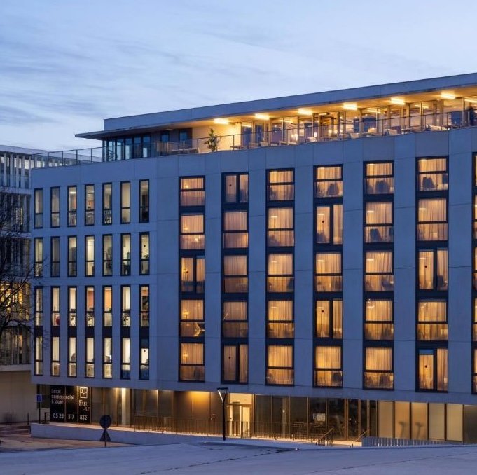 Hotel 56 - Selected hotel in Bordeaux, France