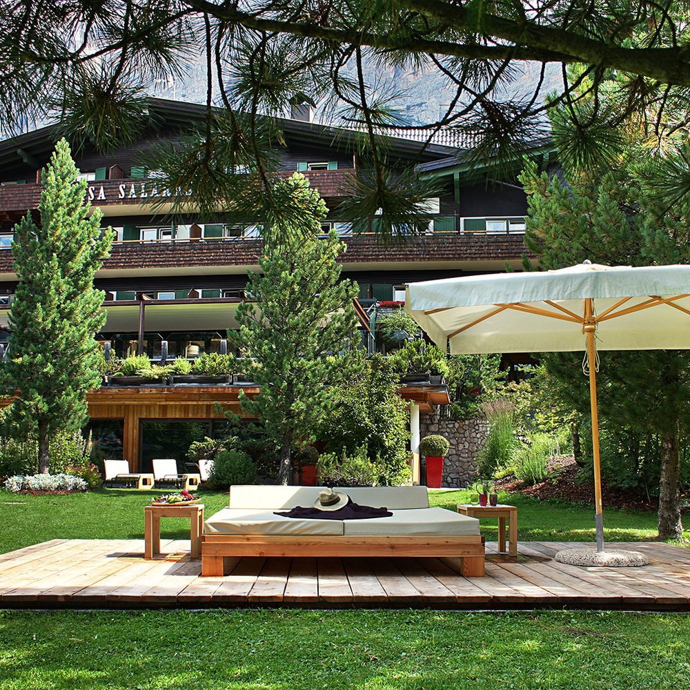 Hotel Ciasa Salares - Selected hotel in San Cassiano, Italy