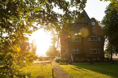 Hotel Gut Bardenhagen - Selected hotel in Bardenhagen, Germany