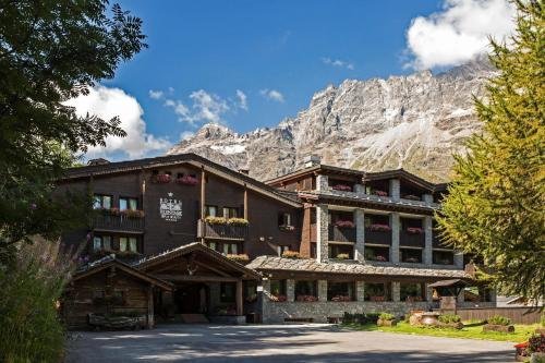 Hotel Hermitage - Selected hotel in Breuil-Cervinia, Italy