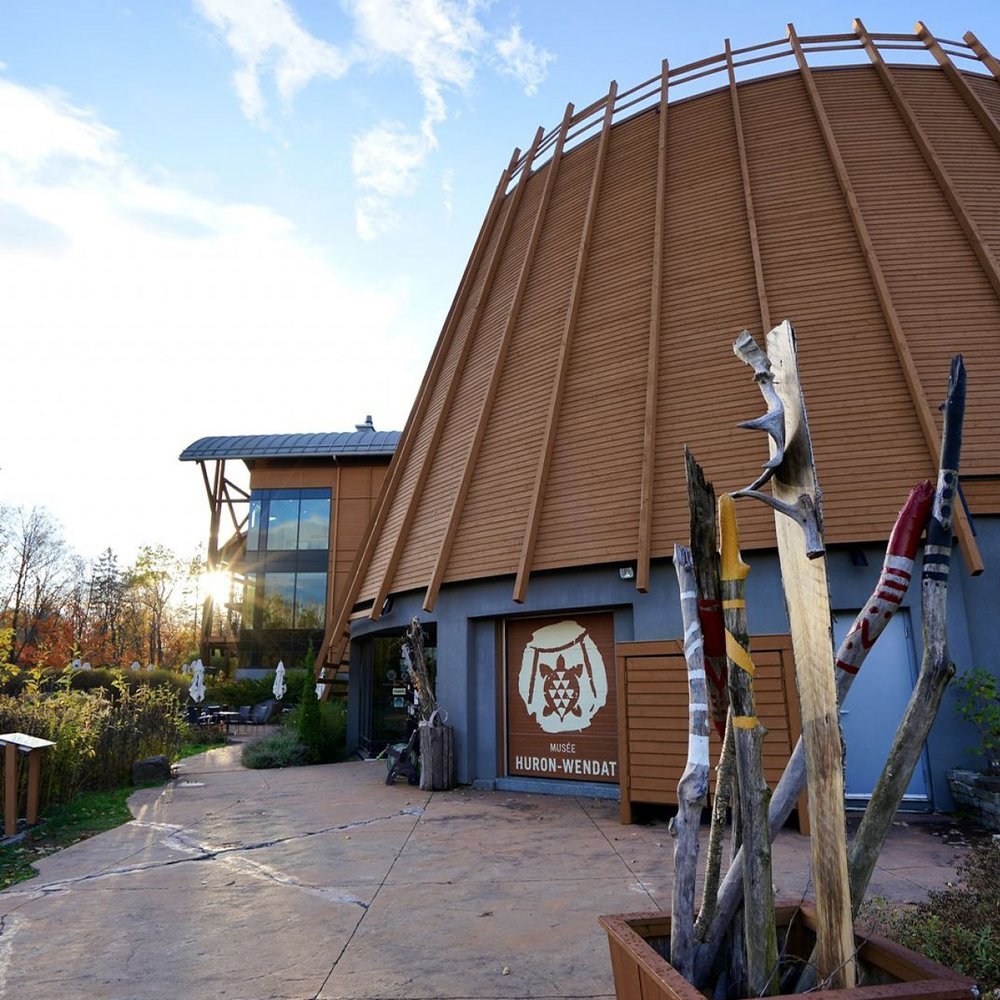 Hotel-Musee Premieres Nations - Selected hotel in Wendake, Canada