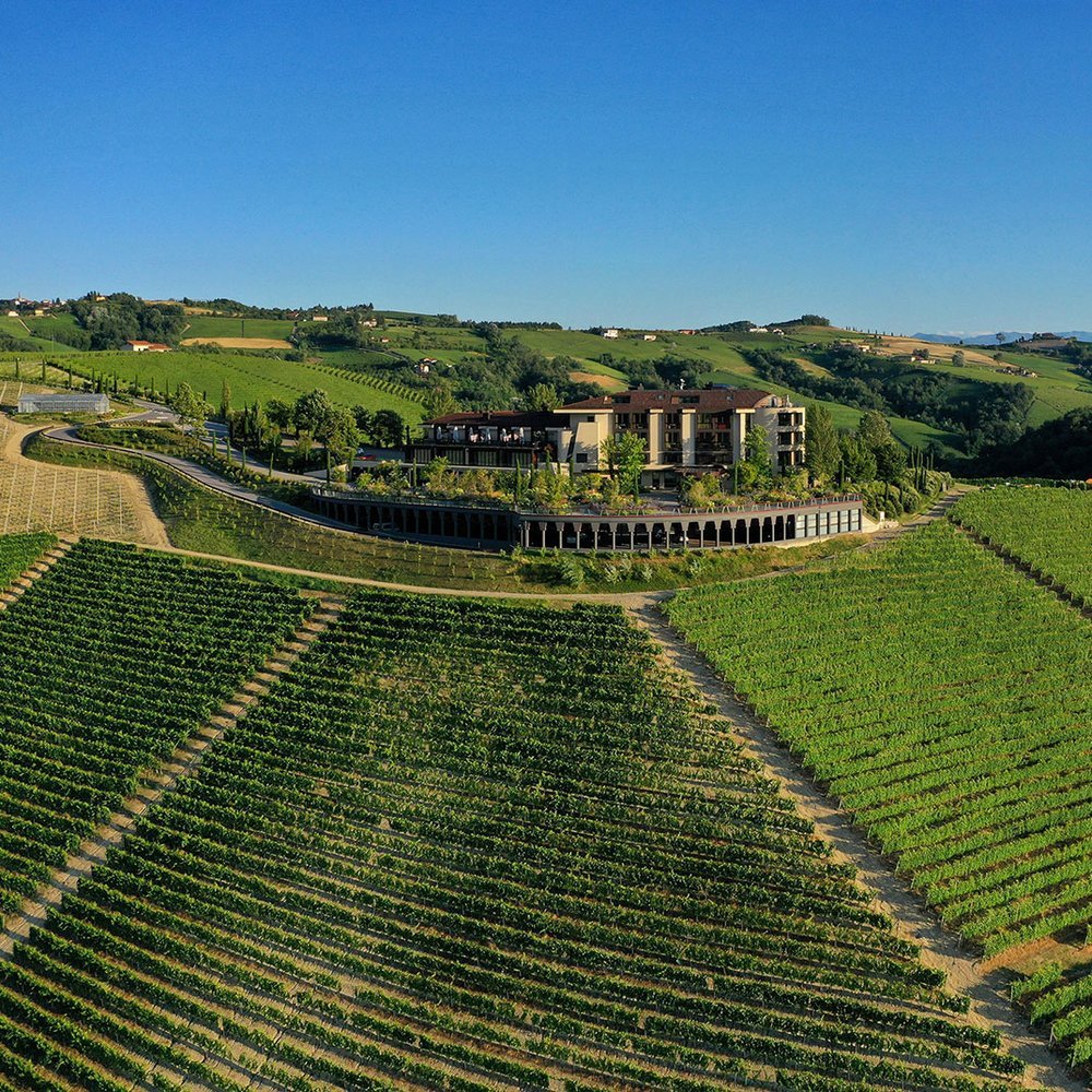 Il Boscareto Resort - Selected hotel in Serralunga d'Alba, Italy