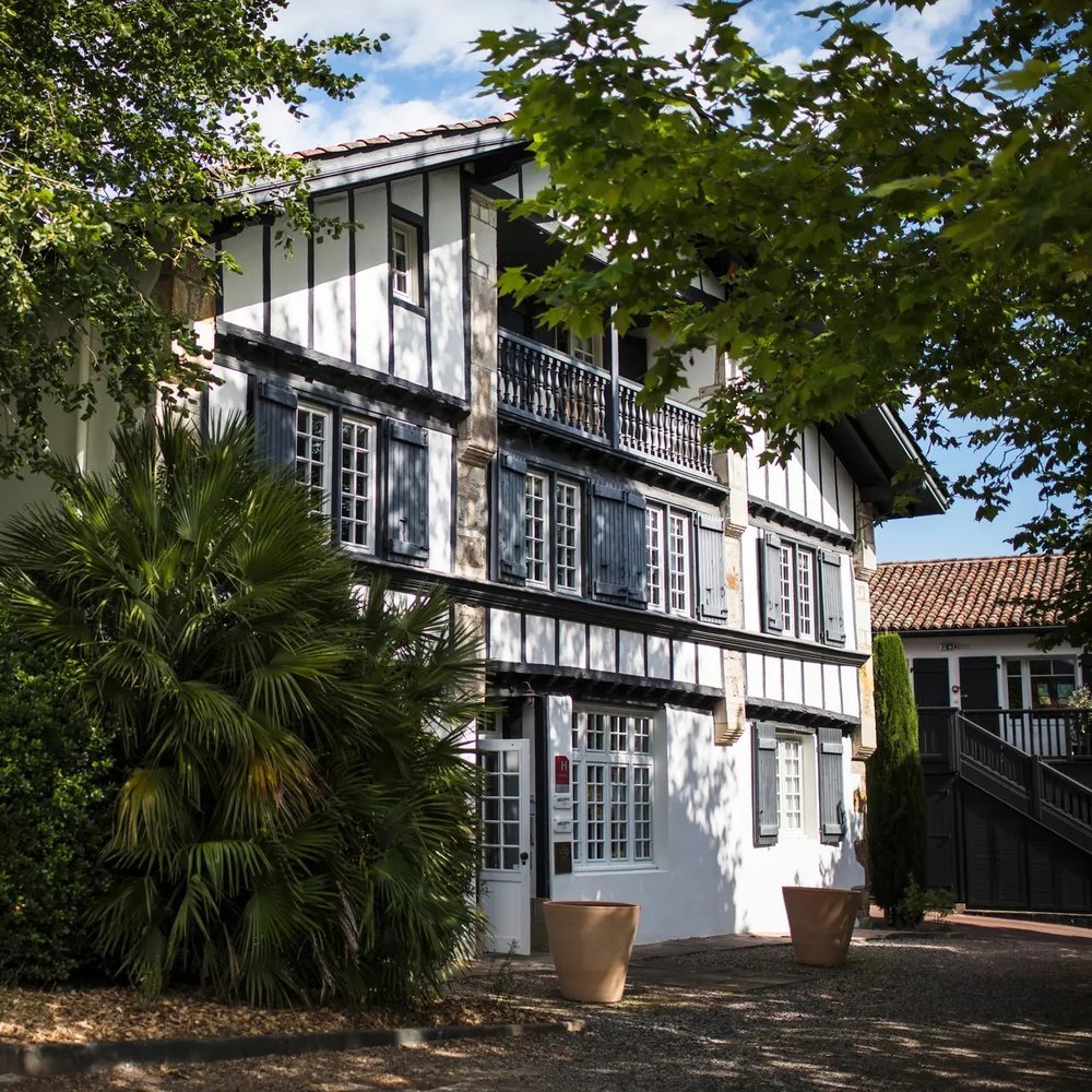 L'Auberge Basque - One-Keys hotel in Saint-Pée-sur-Nivelle, France