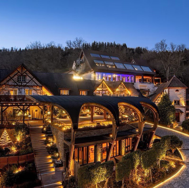 La Cheneaudière Hôtel & Spa - Two-Keys hotel in Colroy-la-Roche, France