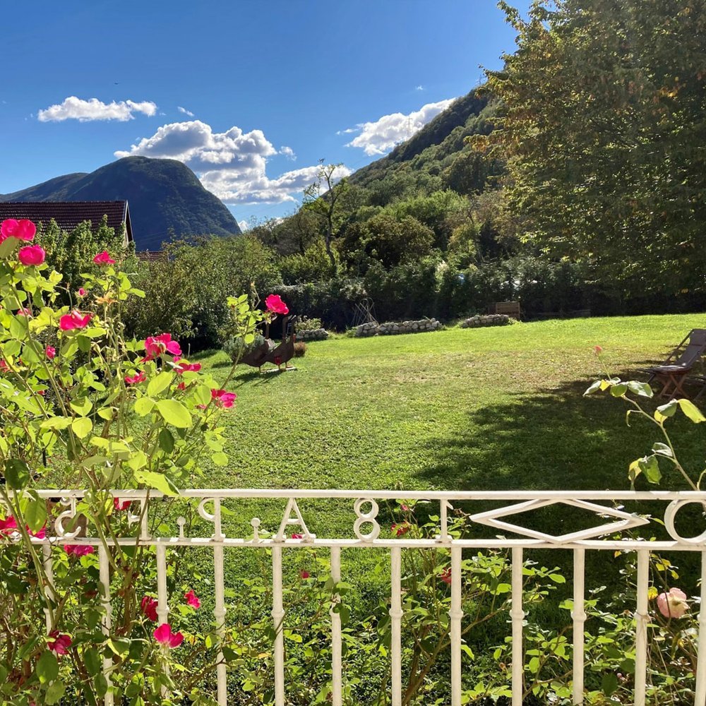 La Colonie Maison d'Hôtes - Selected hotel in Collonges, France