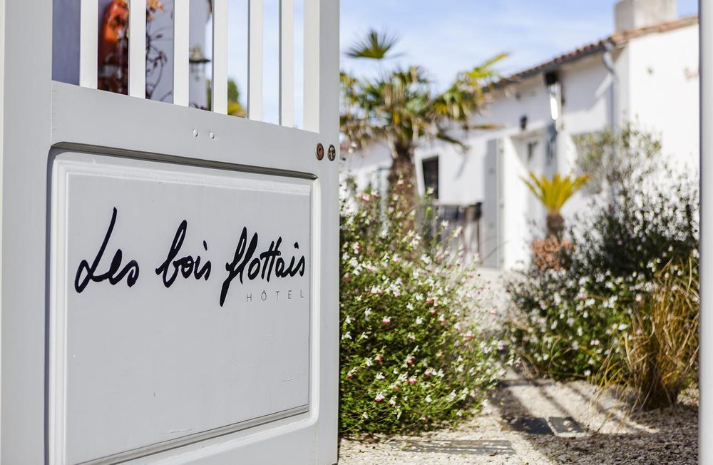 Les Bois Flottais - Selected hotel in Le Bois-Plage-en-Ré, France