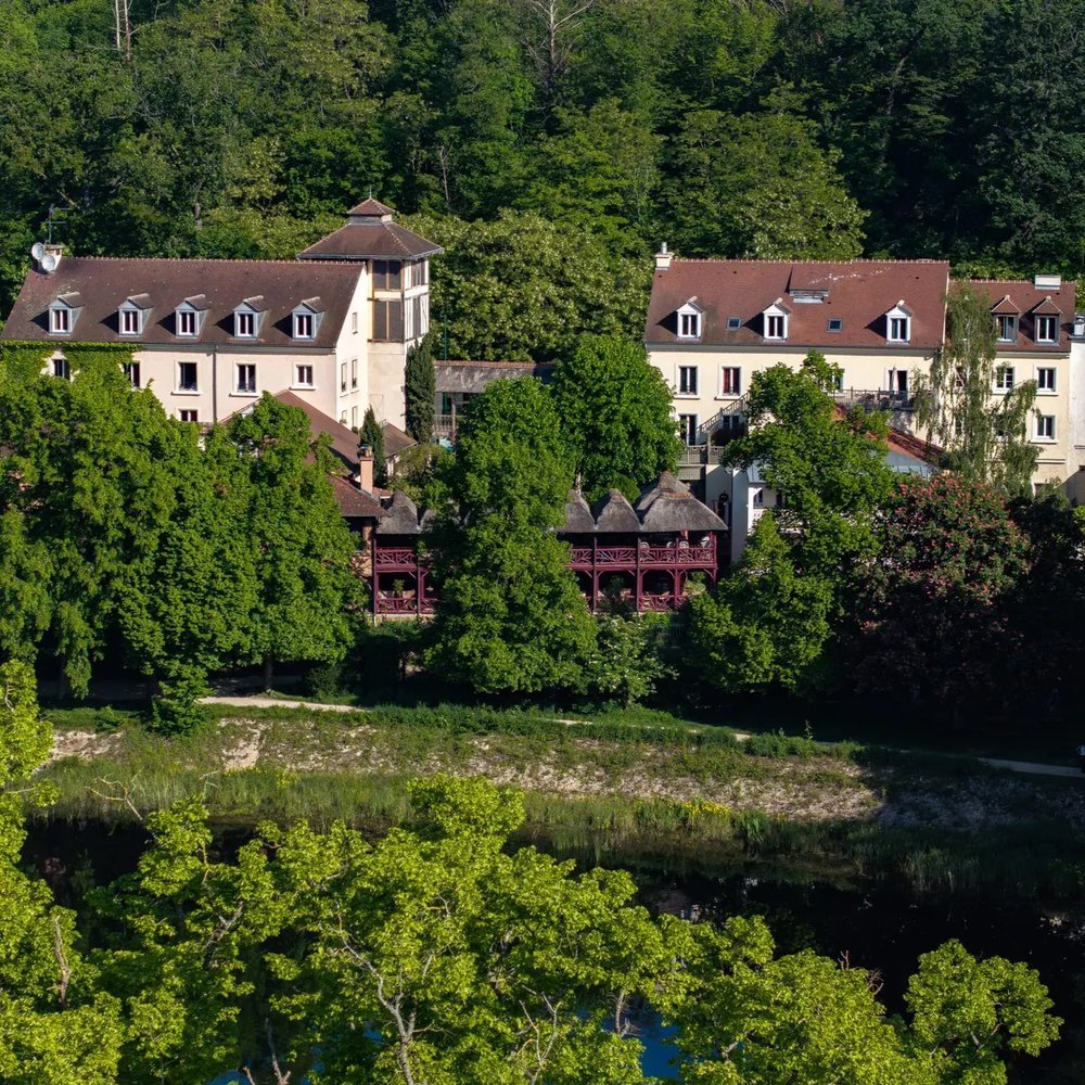 Les Étangs de Corot - Selected hotel in Ville-d'Avray, France
