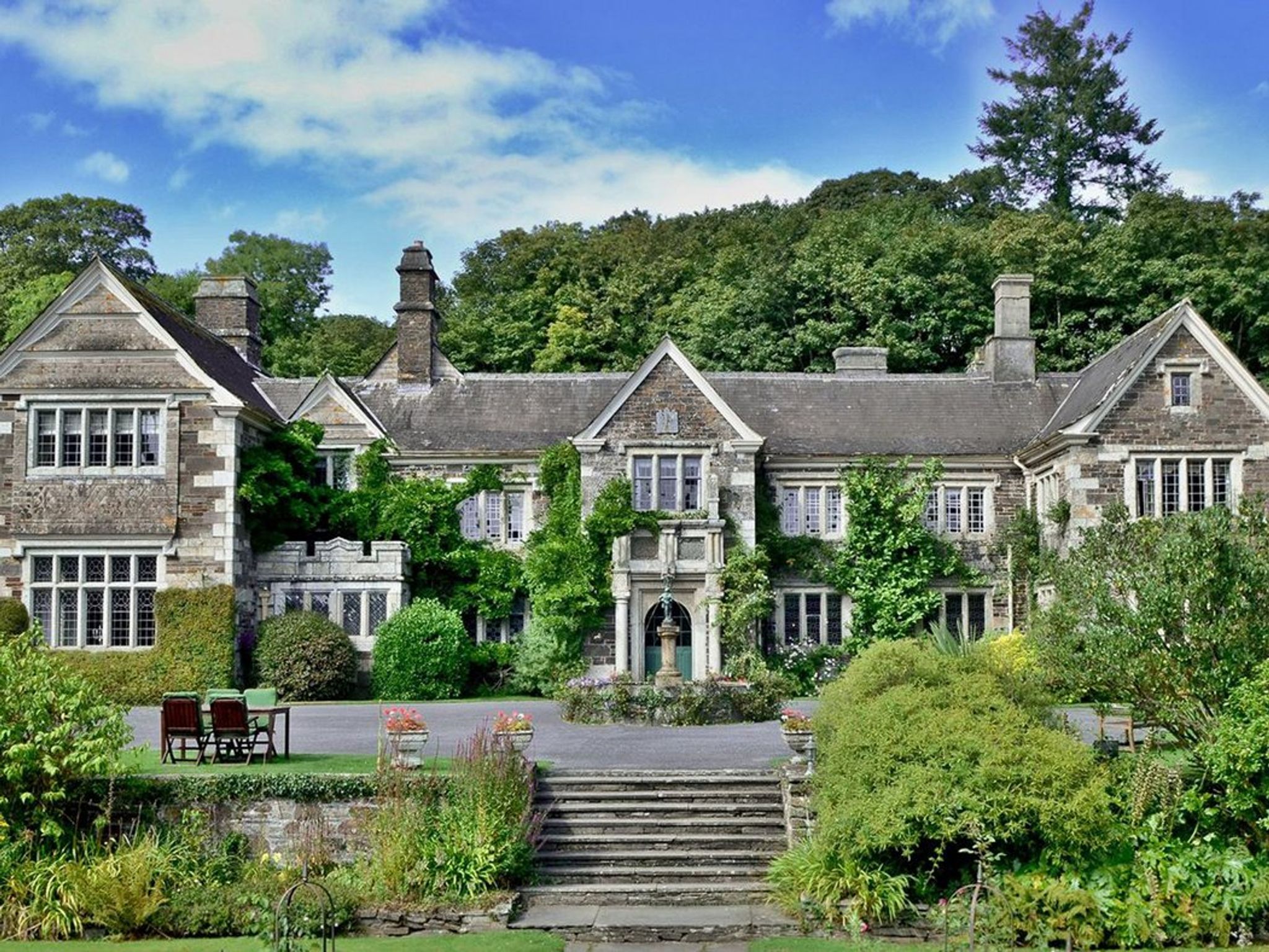 Lewtrenchard Manor - Selected hotel in Lewdown, United Kingdom