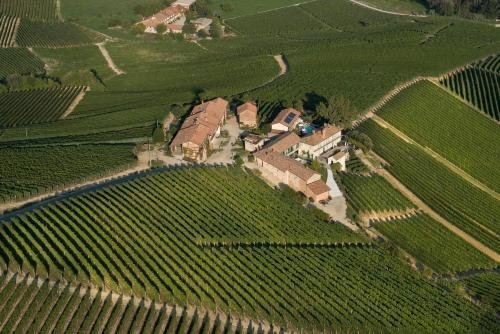 Palas Cerequio Barolo Cru Resort - Selected hotel in La Morra, Italy