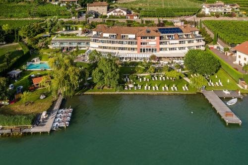 Parc Hotel Am See - Selected hotel in Caldaro, Italy