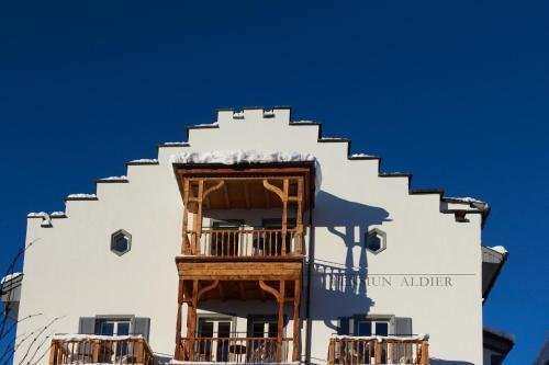 Pensiun Aldier - Selected hotel in Sent, Switzerland