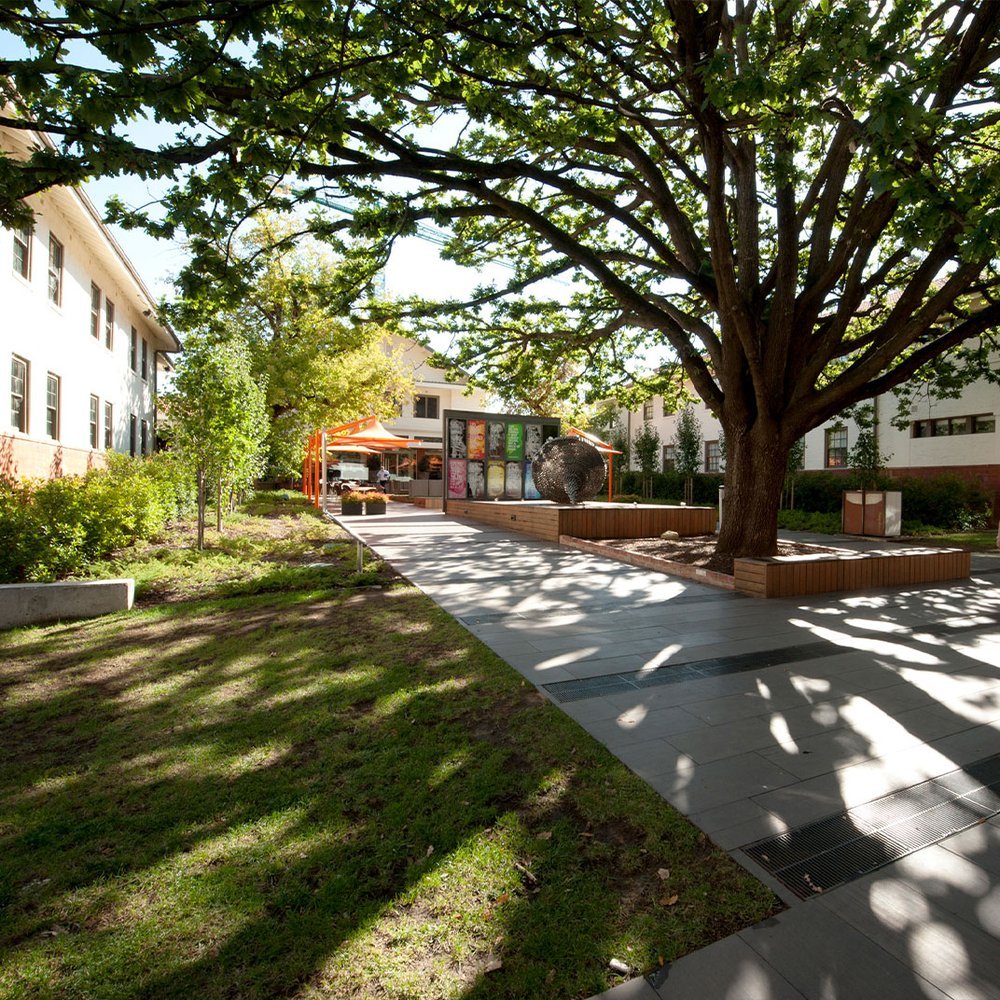 Peppers Gallery Hotel - Selected hotel in Canberra, Australia