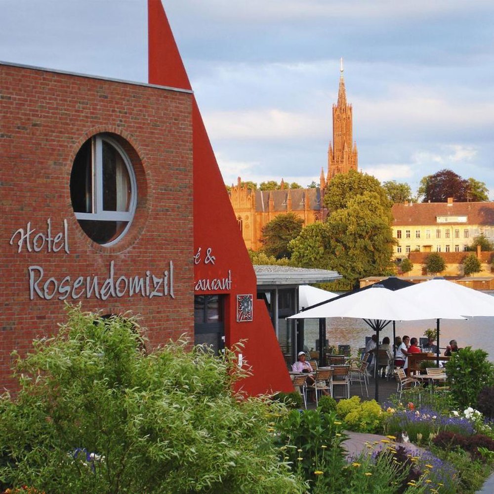 Rosendomizil - Selected hotel in Malchow, Germany