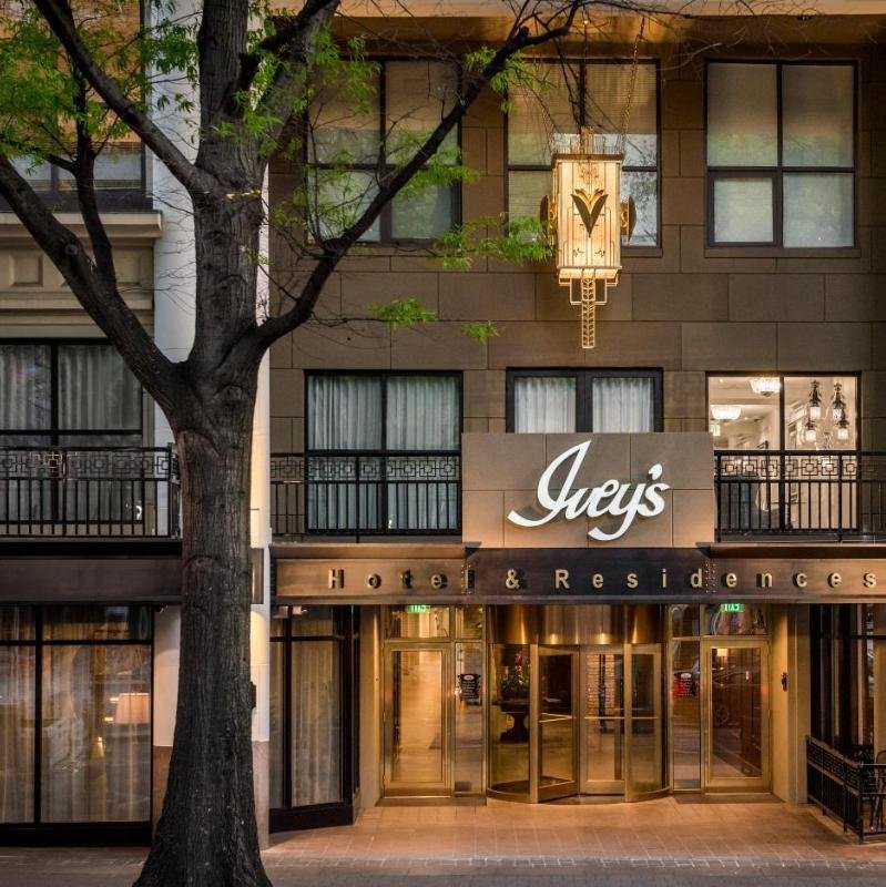 The Ivey's Hotel - One-Keys hotel in Charlotte, United States
