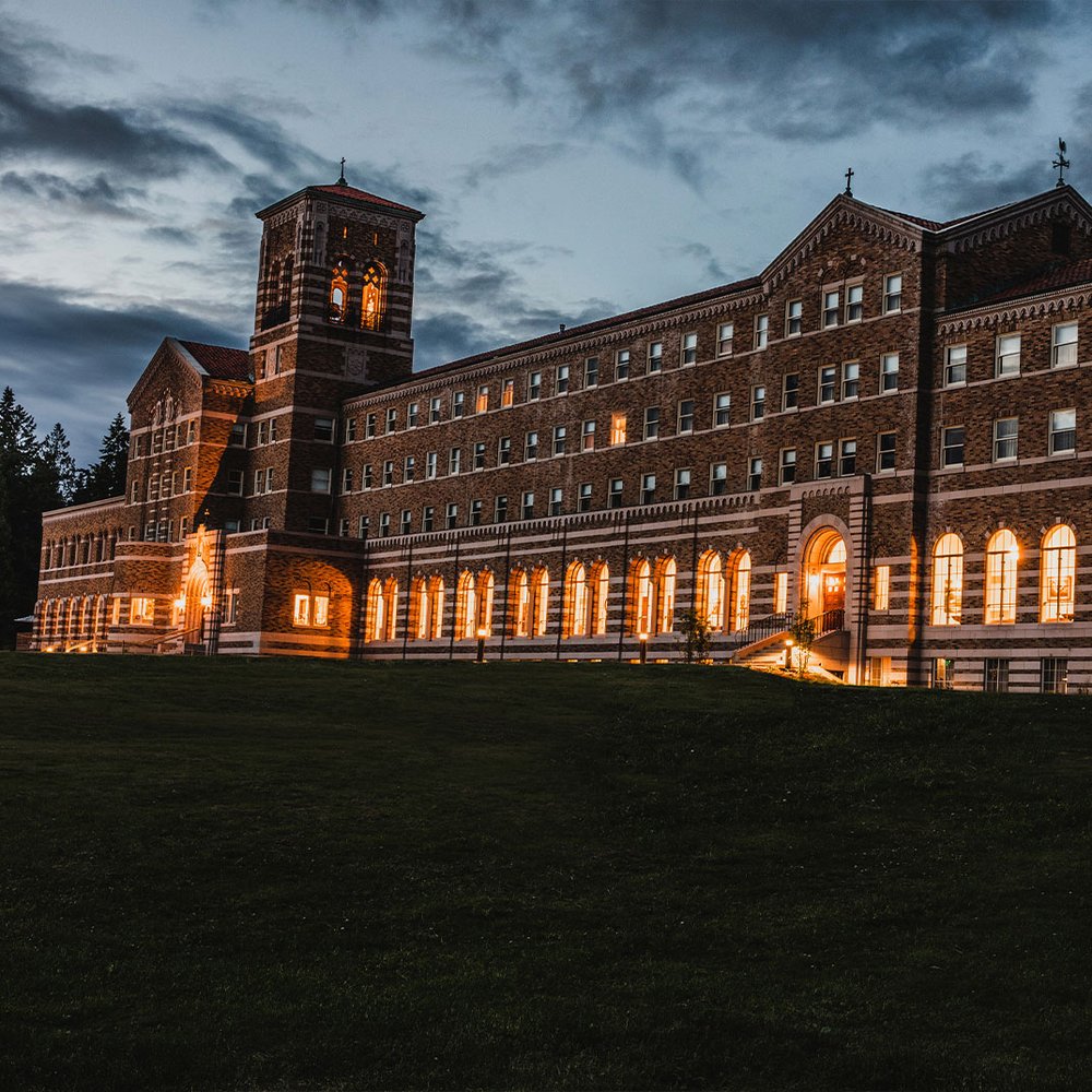 The Lodge at St. Edward Park - One-Keys hotel in Kenmore, United States