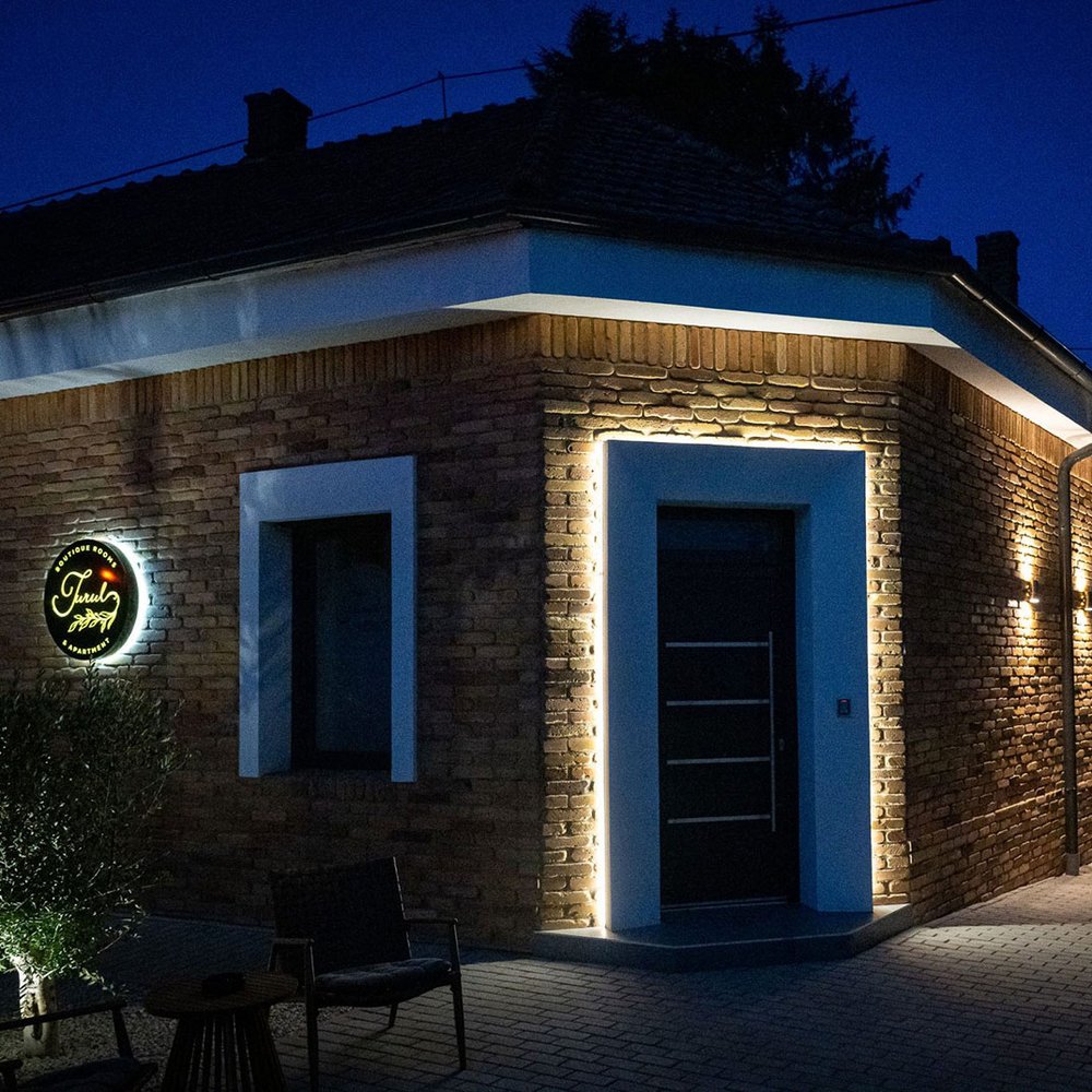 Turul Boutique Rooms & Apartment - Selected hotel in Szarvas, Hungary