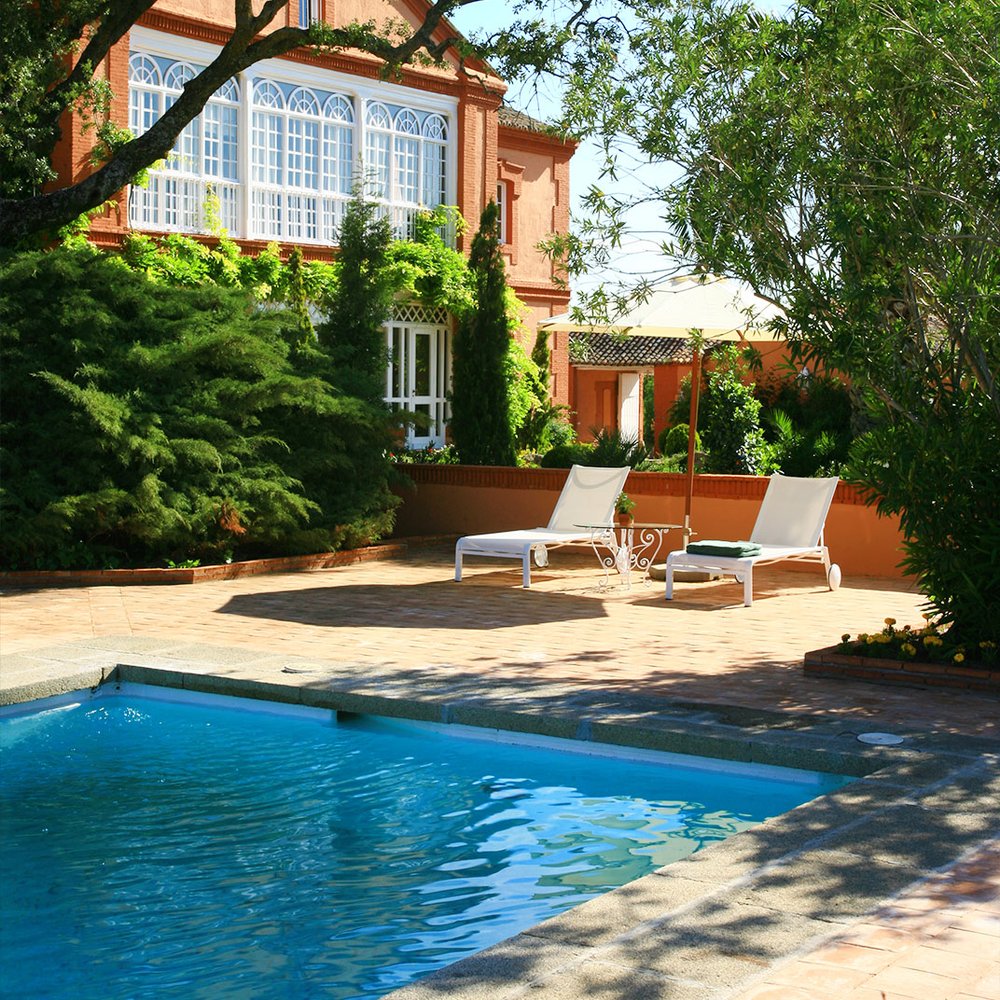 Valdepalacios Hotel Gourmand - Selected hotel in Oropesa, Spain